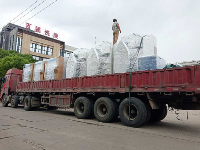 6月27、28日 百強(qiáng)洗滌龍等洗滌設(shè)備發(fā)貨四川